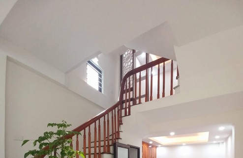 HỮU DUYÊN! nhà Cầu Bươu, Hà Đông 60m2 mặt nhỉnh 6 tỷ Ô TÔ - PHÂN LÔ